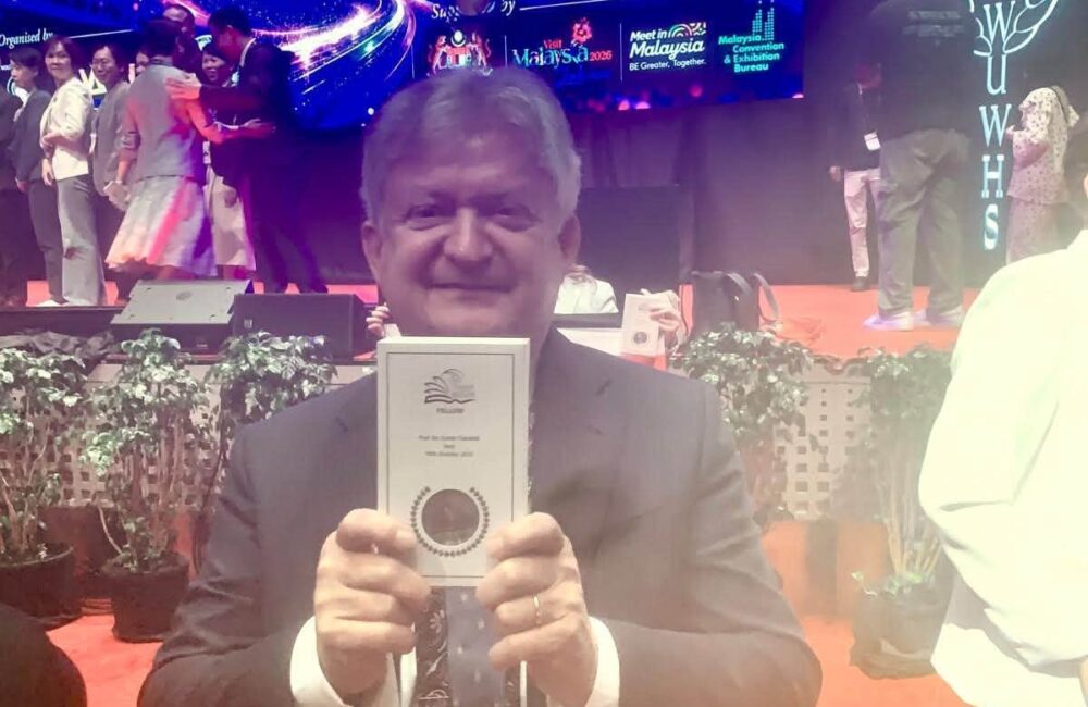 Prestigioso riconoscimento internazionale al Prof. Guido Ciprandi al Congresso Mondiale WUWHS di Kuala Lumpur